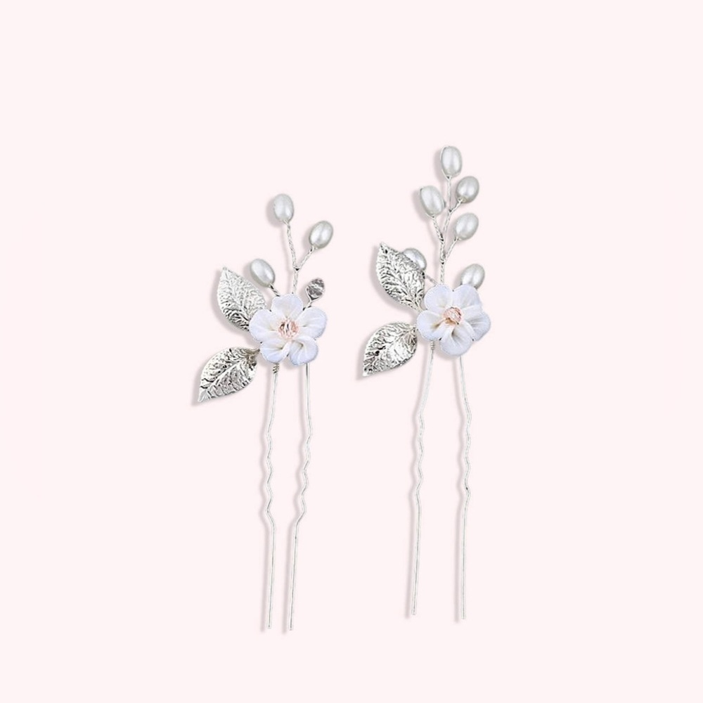 NWT Winter Flower Pearl Pins Hair Accessory set - Picture 2 of 5